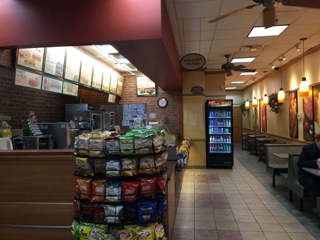 Subway Restaurants | 6010 University Blvd #109, Ellicott City, MD 21043 | Phone: (410) 418-4654