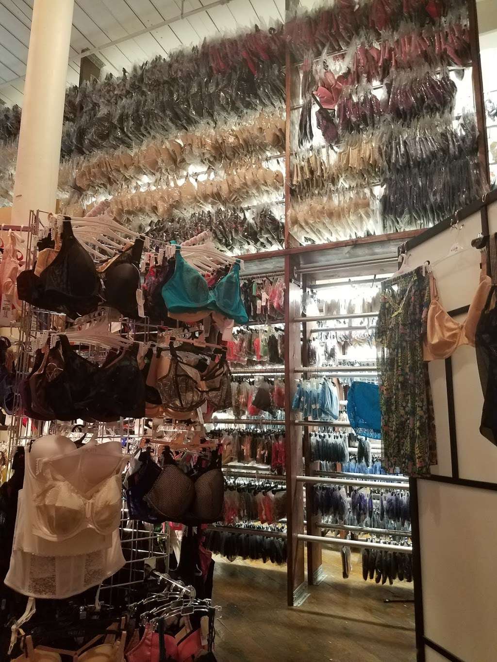 Hourglass Lingerie | 3500 Parkdale Ave #25, Baltimore, MD 21211, USA | Phone: (443) 869-5324