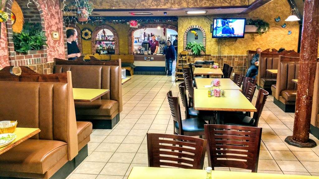 El Maguey | 909 N Walnut St, Cameron, MO 64429, USA | Phone: (816) 632-5080