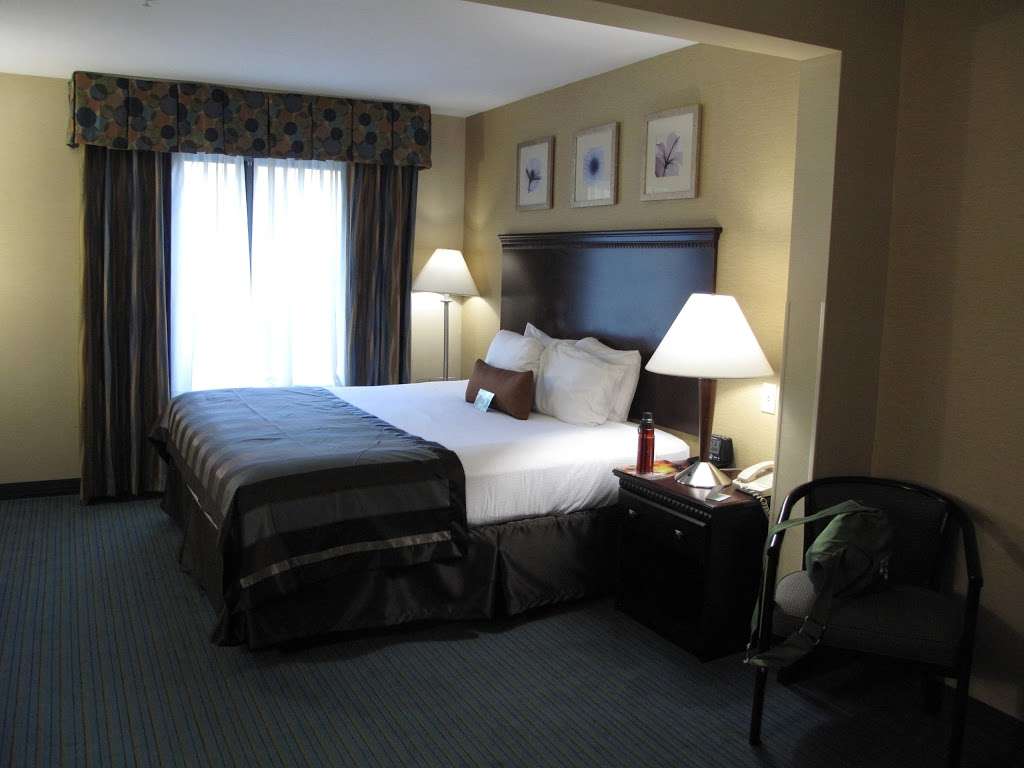 Wingate by Wyndham York | 105 State St, York, PA 17404 | Phone: (717) 848-2100