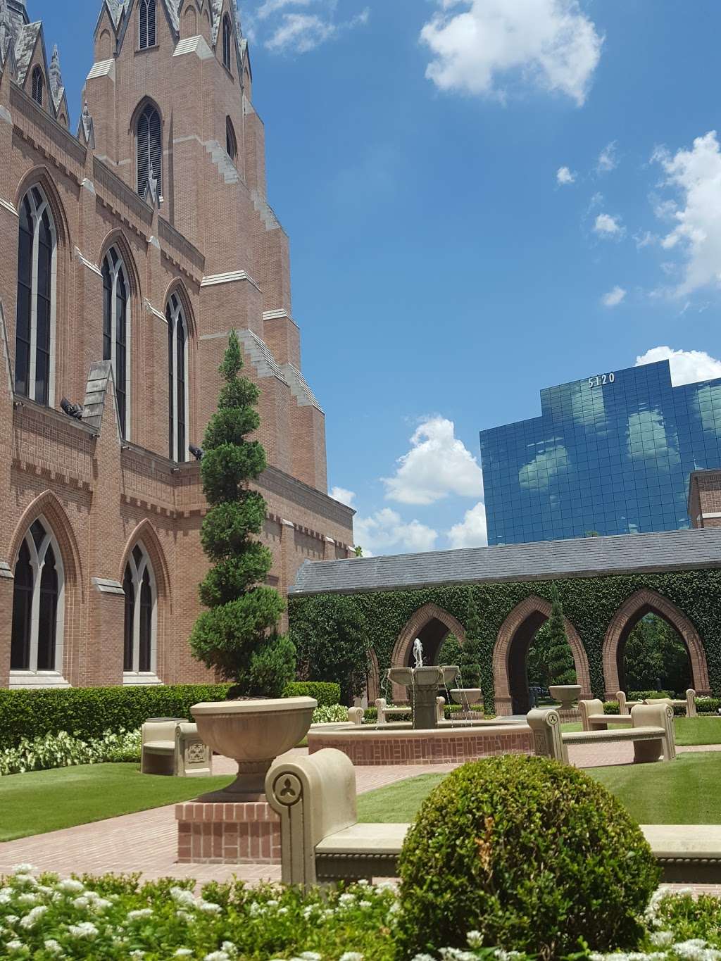 Cloister Garden | 5005 Riverway Dr, Houston, TX 77056, USA