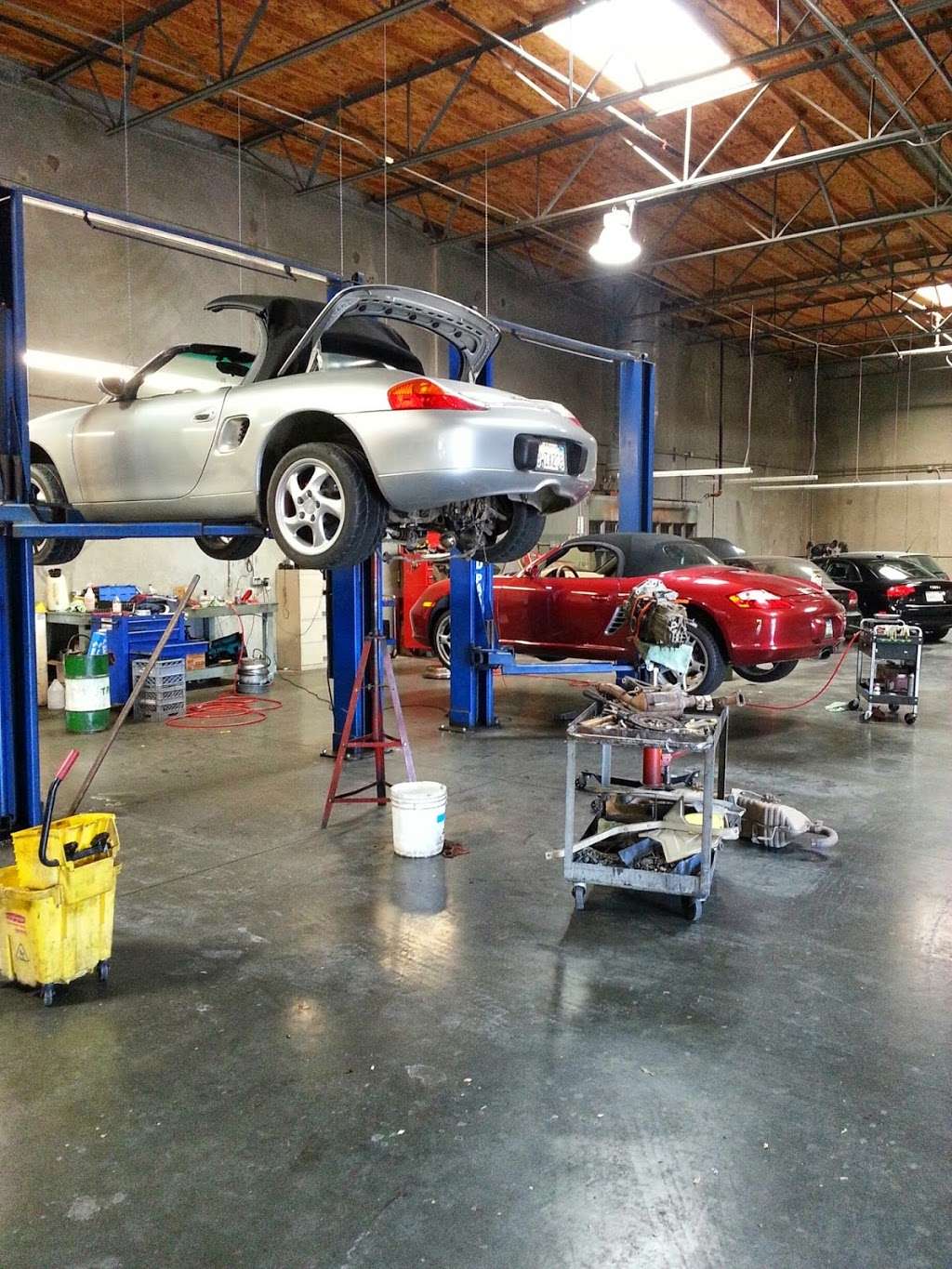 SCV German Car Service | 17765 Sierra Hwy, Santa Clarita, CA 91351 | Phone: (661) 298-7935