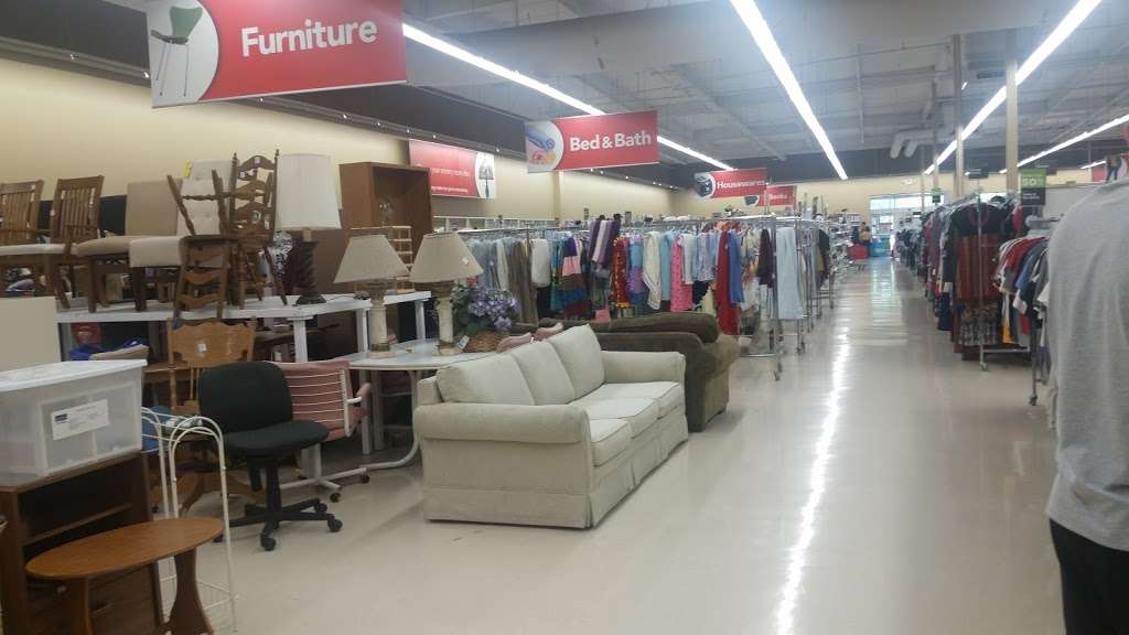 Savers | 154 Browns Valley Pkwy, Vacaville, CA 95688, USA | Phone: (707) 448-8760