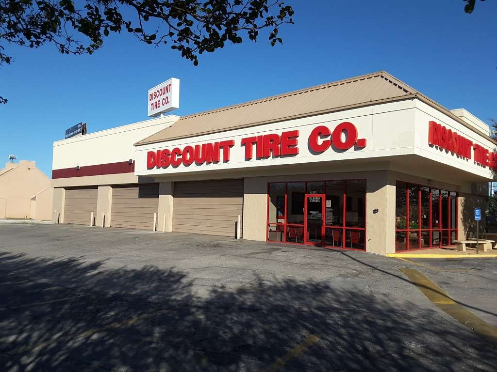 Discount Tire | 7954 I-35, Windcrest, TX 78218, USA | Phone: (210) 657-5758