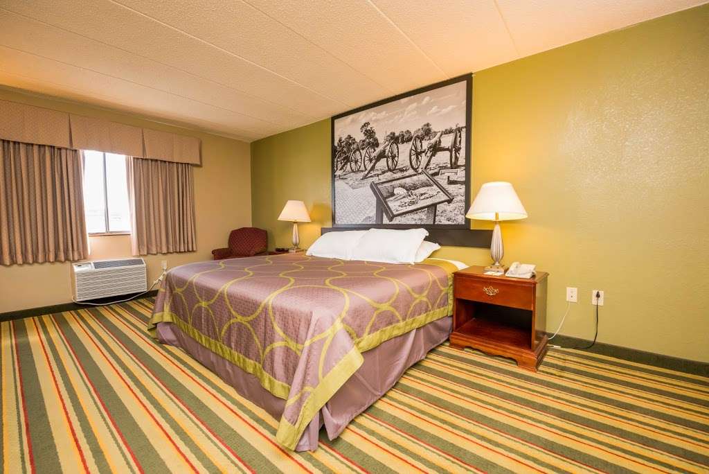 Super 8 by Wyndham Frederick | 20 Monocacy Blvd, Frederick, MD 21704, USA | Phone: (301) 228-0672