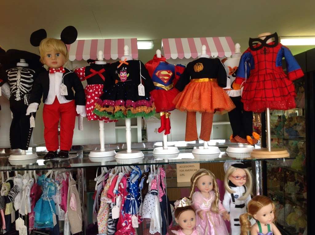 The Doll Hospital | 419 Gentry St #102, Spring, TX 77373, USA | Phone: (281) 350-6722