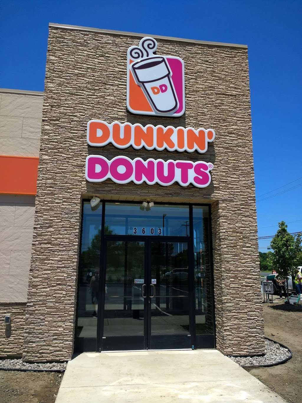 Dunkin Donuts Drive Thru | 3606 NJ, NJ-38, Mt Laurel, NJ 08054