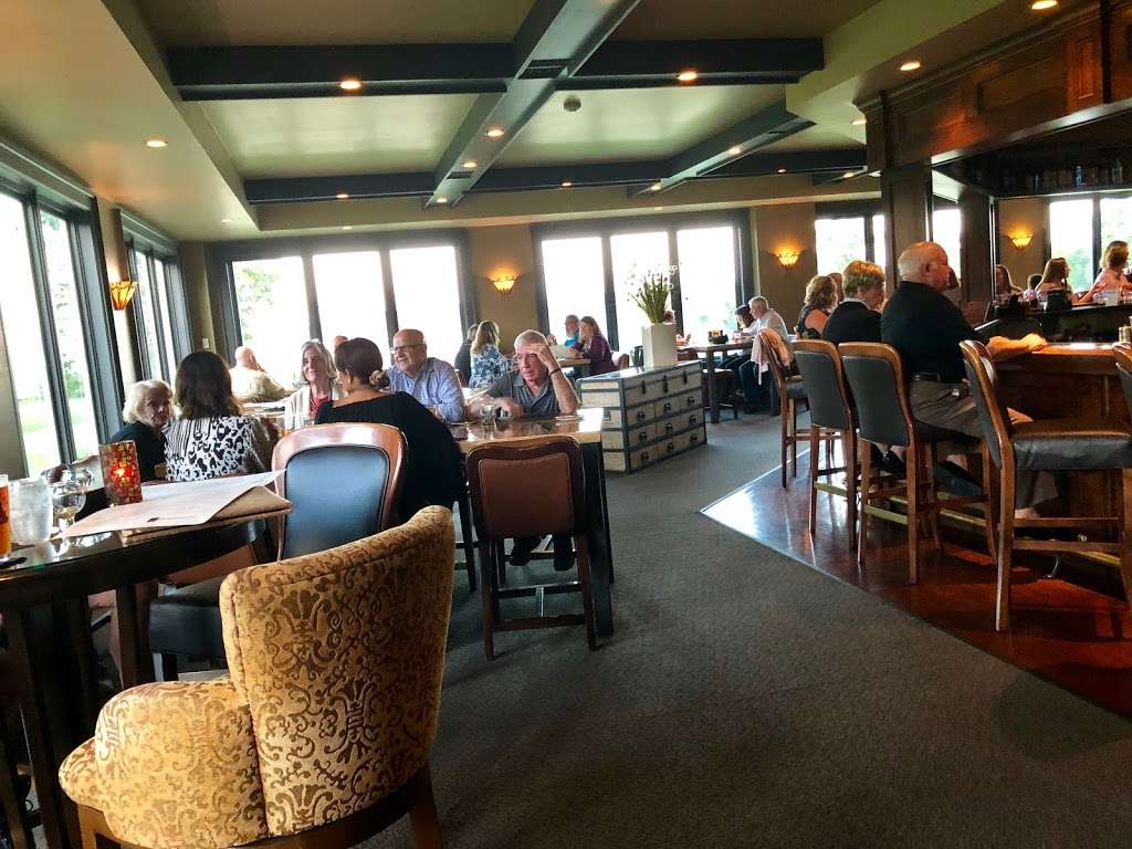 Hunt Club Steakhouse | 555 Hunt Club Ct, Lake Geneva, WI 53147, USA | Phone: (262) 245-7200
