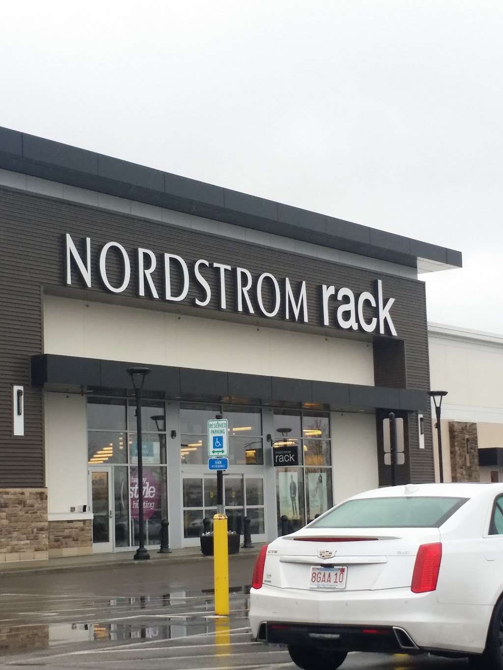 Nordstrom Rack University Station | 231 University Ave, Westwood, MA 02090, USA | Phone: (781) 915-6700