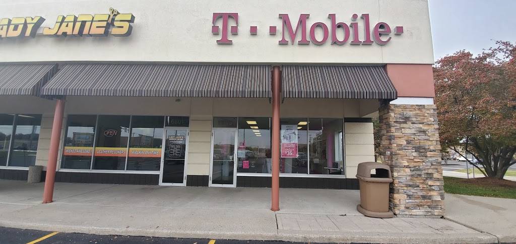 T-Mobile | 6803 Spring Valley Dr, Holland, OH 43528, USA | Phone: (419) 861-2030