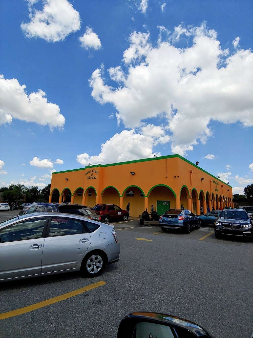 Islamic Center of Lakeland | 1161 Blossom Cir S, Lakeland, FL 33805, USA | Phone: (863) 686-4713