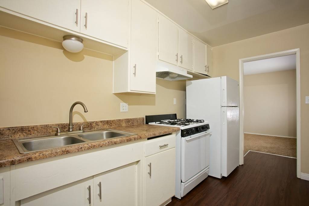 Woodlawn Gardens Apartments | 535 Woodlawn Ave, Chula Vista, CA 91910 | Phone: (833) 237-2943