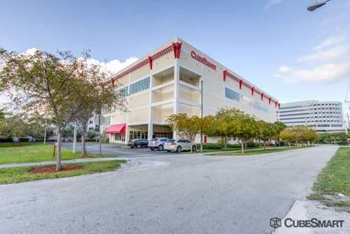 CubeSmart Self Storage | 19500 W Dixie Hwy, Aventura, FL 33180, USA | Phone: (305) 931-6031