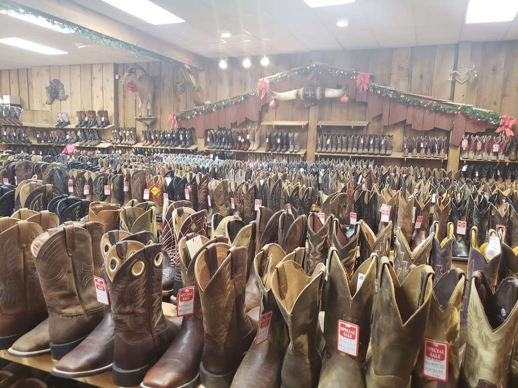 Tonys Saddle Shop | 365 US-30, Valparaiso, IN 46383, USA | Phone: (219) 464-8216