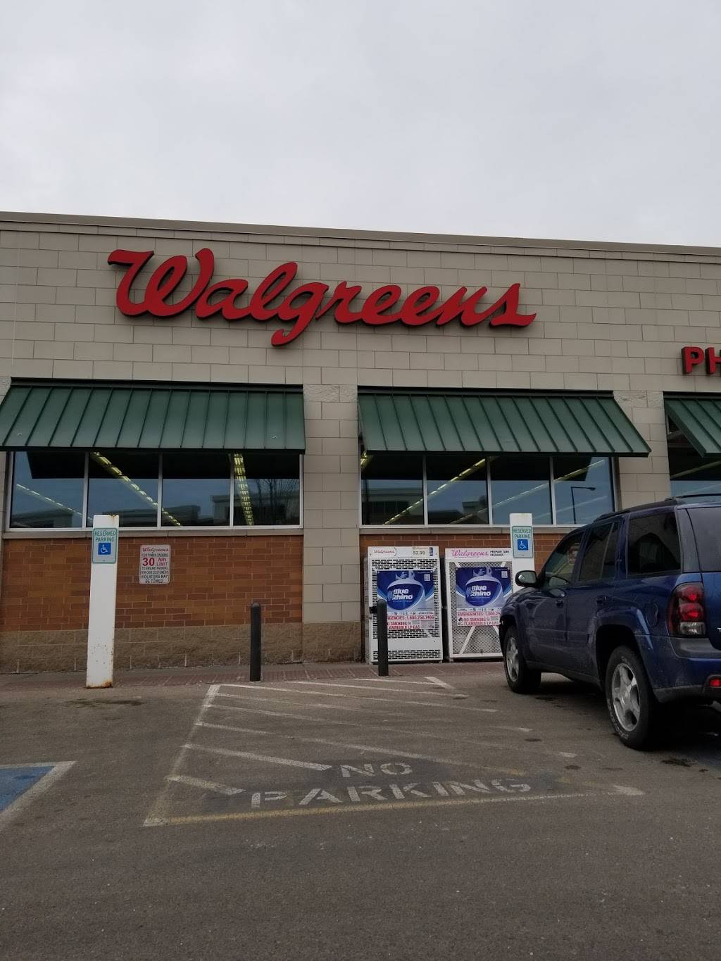 Walgreens | 3913 W Old Shakopee Rd, Bloomington, MN 55437, USA | Phone: (952) 252-1062