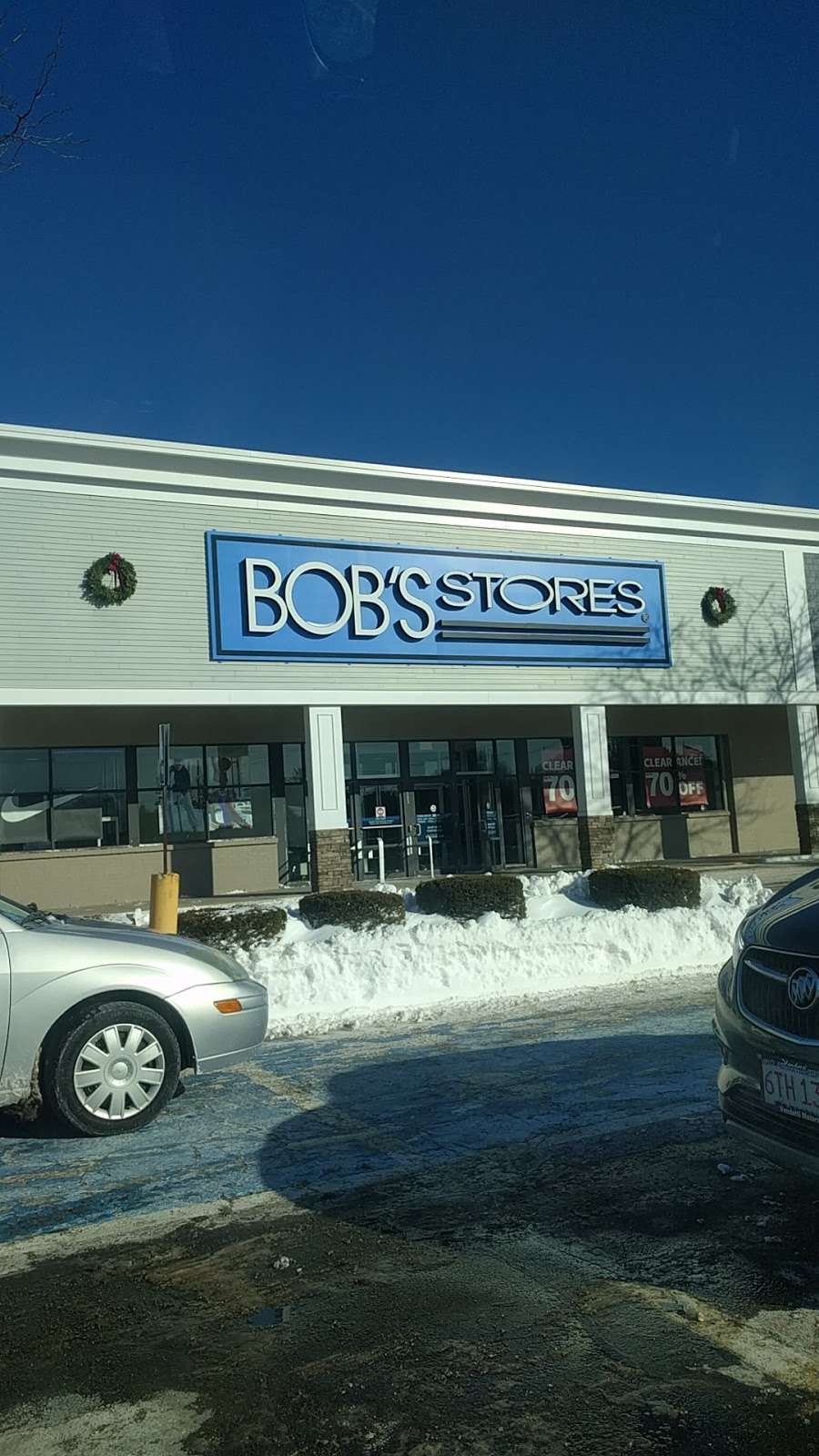 Bobs Stores Footwear & Apparel | 303 East Central Street, Franklin, MA 02038, USA | Phone: (508) 541-8991