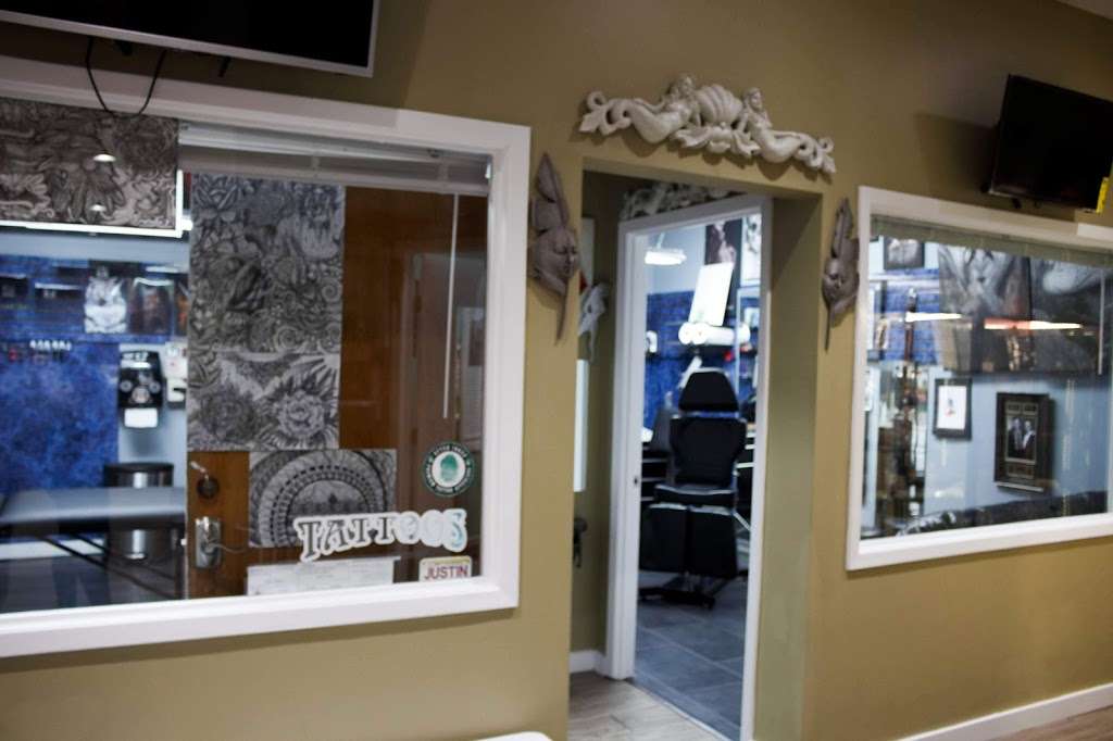 Platinum Tattoos & Body Piercing | 5545 Northwest Loop 410 103 B, San Antonio, TX 78238, USA | Phone: (210) 682-5239