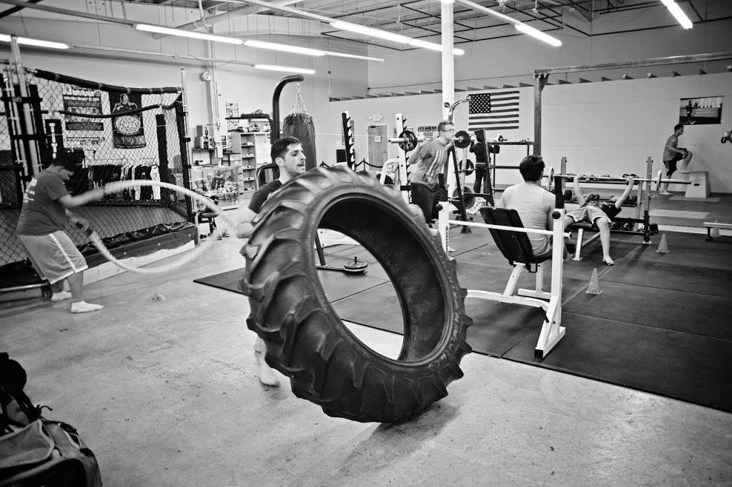 United Elite Mixed Martial Arts and Fitness | 1600 E Lincoln Hwy, DeKalb, IL 60115, USA | Phone: (815) 508-3890
