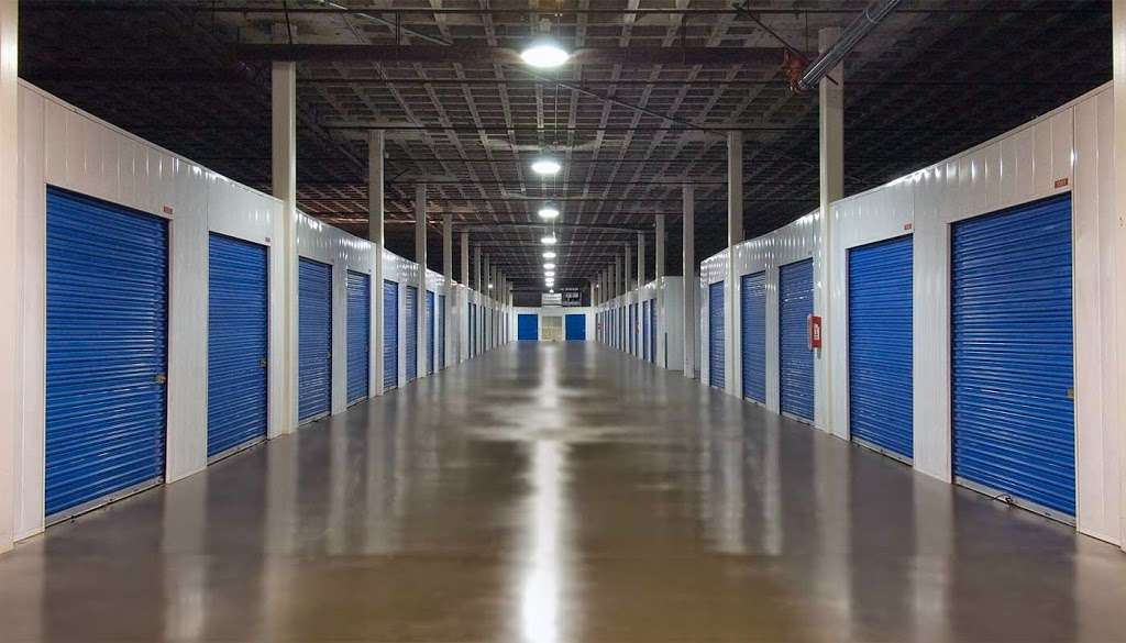 Price Self Storage | 3430 South La Brea Ave, Los Angeles, CA 90016, USA | Phone: (323) 299-2699