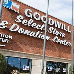 Goodwill Houston Select Stores | 3501 Garth Rd #100, Baytown, TX 77521, USA | Phone: (281) 420-2507