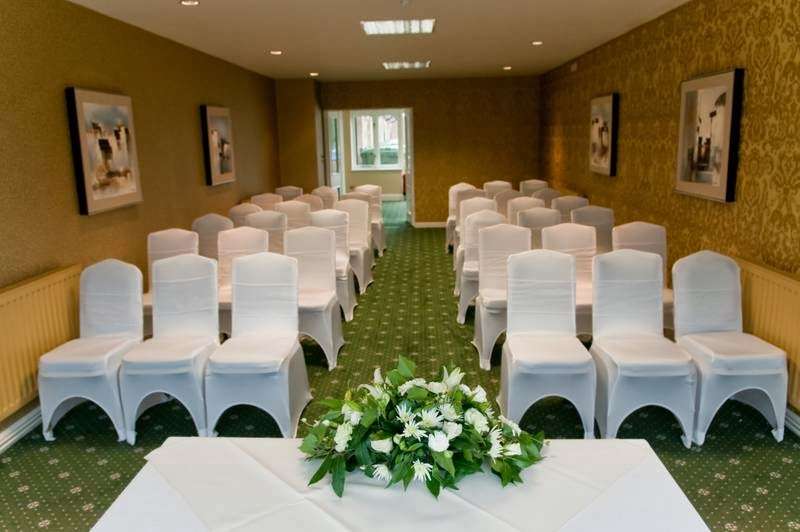 Hadlow Manor Hotel | Maidstone Rd, Tonbridge TN11 0JH, UK | Phone: 01732 851442