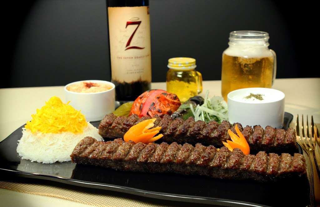 zizzi lounge | 6099 Sunset Blvd, Los Angeles, CA 90028, USA | Phone: (818) 539-4994
