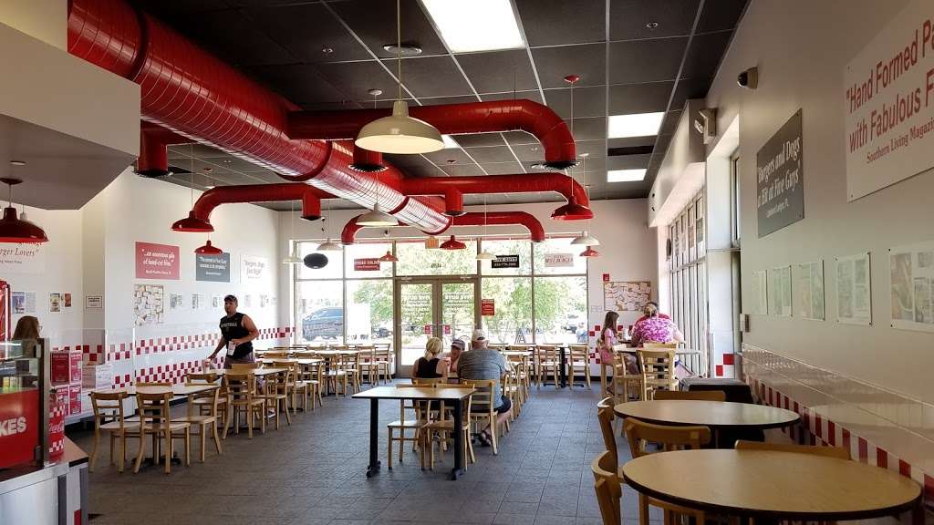 Five Guys | 4619 Perkiomen Ave, Reading, PA 19606 | Phone: (610) 779-2001