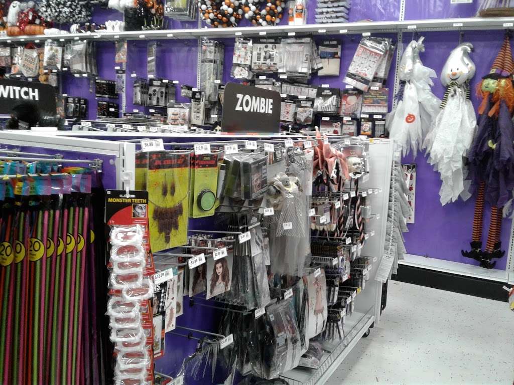 Party City | 8 Mystic View Rd, Everett, MA 02149 | Phone: (617) 387-0061