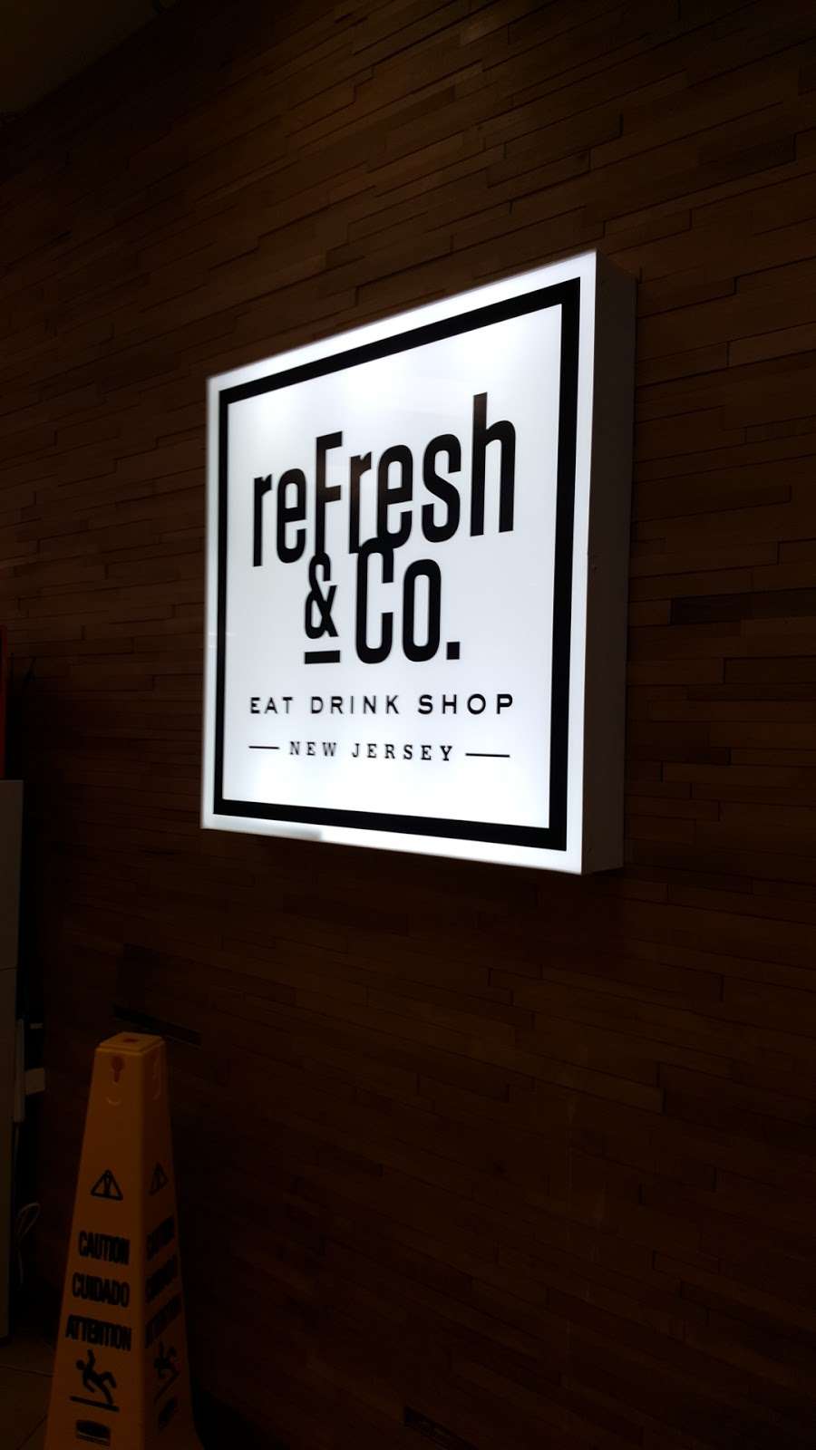 Refresh & Co | 700 NJ Tpke, Cherry Hill, NJ 08034, USA