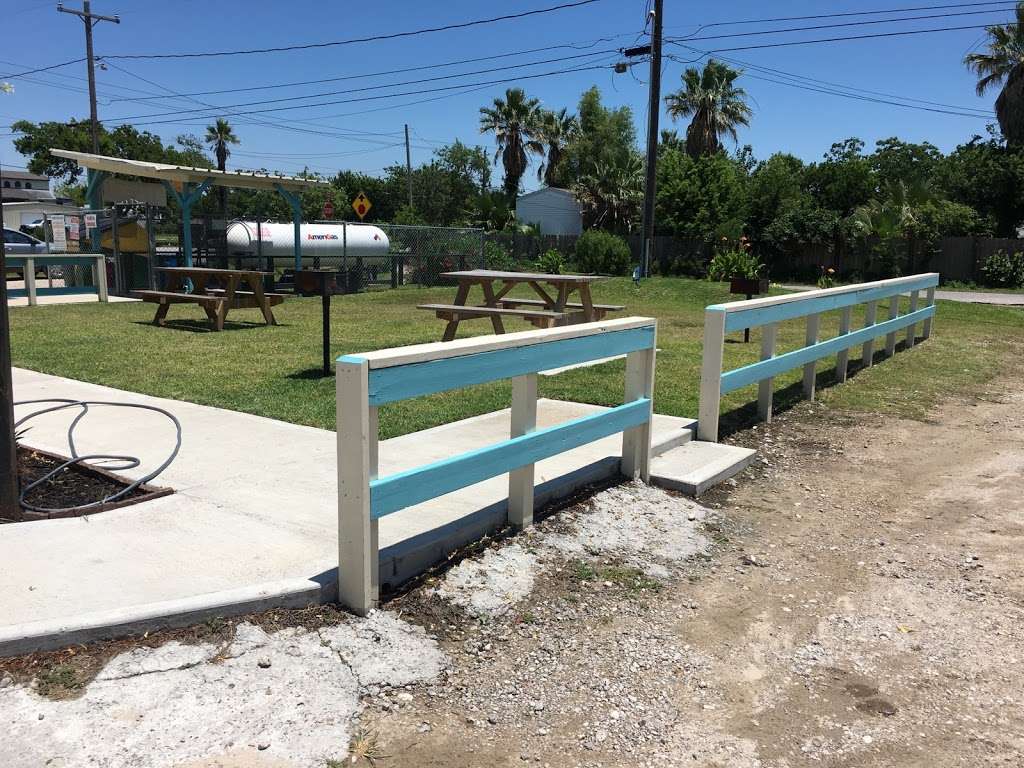 Coastal RV Park | 1105 Fm 517, Between 11th and 12 th Street, San Leon, TX 77539, USA | Phone: (281) 339-1498