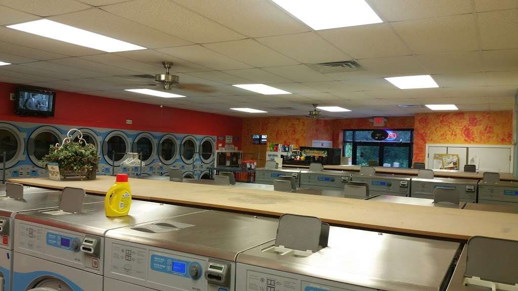 Fairdale Laundromat | 4023 Fairdale Rd, Philadelphia, PA 19154, USA | Phone: (215) 941-8834