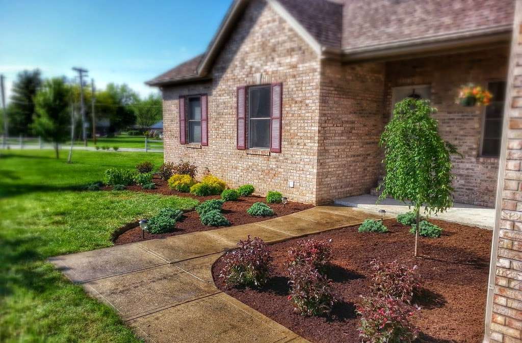 McIntire Lawn & Landscape | 1325 S Clark Rd, Shelbyville, IN 46176, USA | Phone: (317) 825-8871