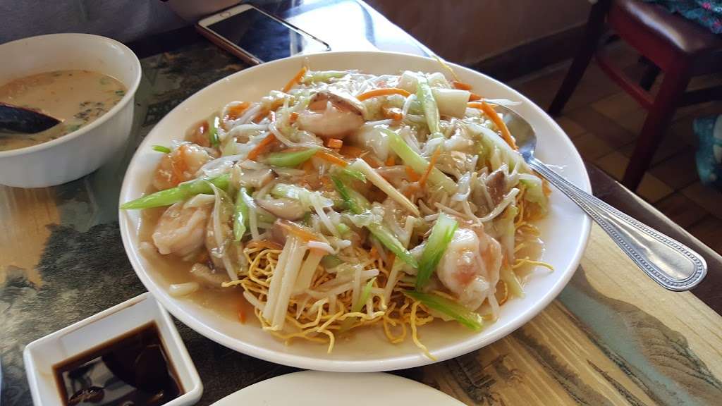 Shanghai Taste | 1121 Nelson St, Rockville, MD 20850 | Phone: (301) 279-0806