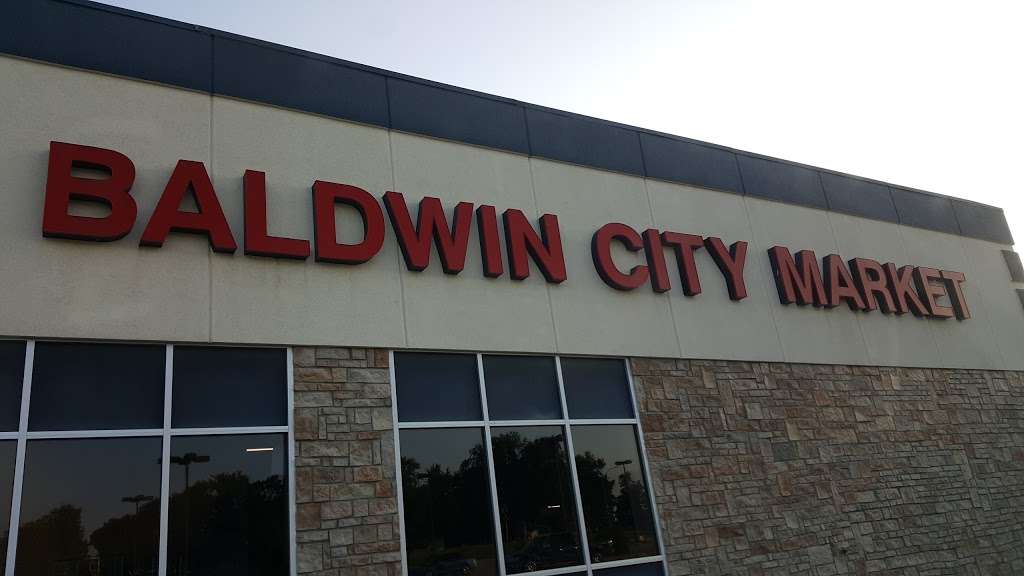 Baldwin City Market Inc | 112 Eighth St, Baldwin City, KS 66006, USA | Phone: (785) 594-3321