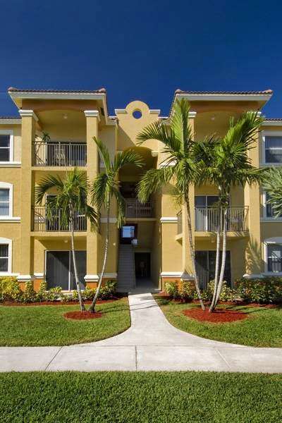 Archstone Harbour Cove | 1601 S Hiatus Rd, Pembroke Pines, FL 33025, USA | Phone: (954) 704-8000