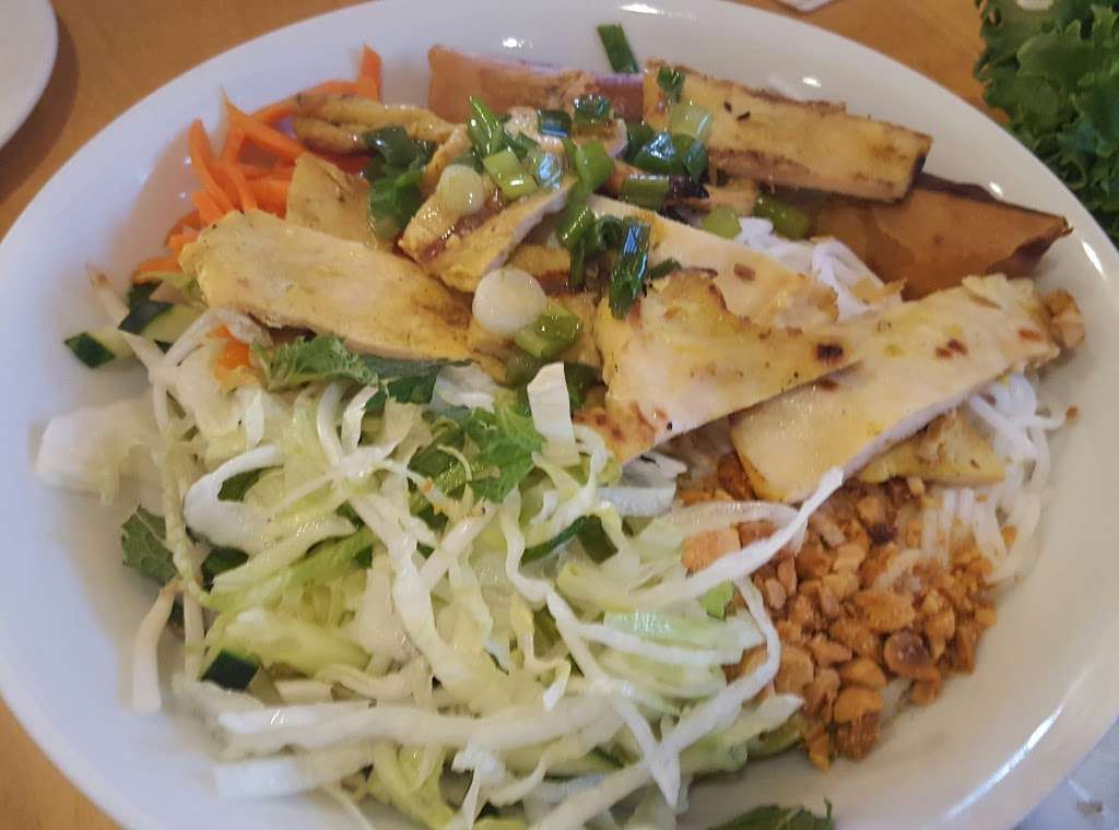 Pho Thanh Binh | 107 Via Pico Plaza, San Clemente, CA 92672 | Phone: (949) 369-3879