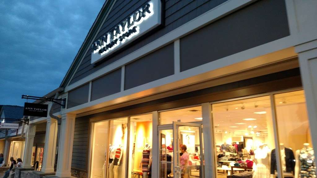 Ann Taylor Factory Store | 117 Niagara Lane, Central Valley, NY 10917, USA | Phone: (845) 928-4586