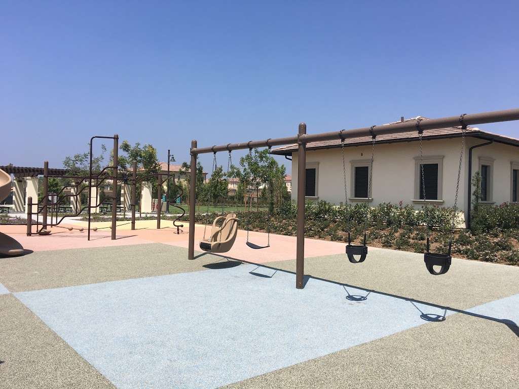 Eastwood Neighborhood Park | 130 Frontier, Irvine, CA 92620, USA