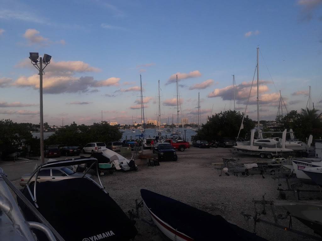Miami Yacht Club | 1001 MacArthur Causeway, Miami, FL 33132, USA | Phone: (305) 377-9877