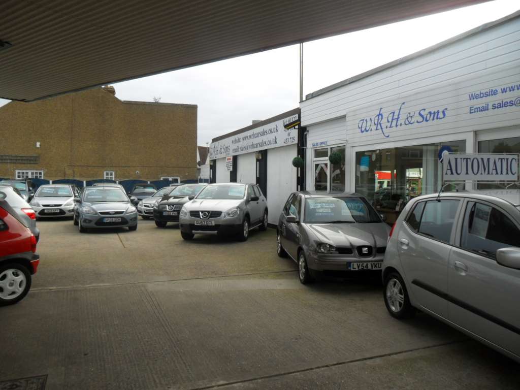 WRH & Sons Car Sales | 77 Nuxley Rd, Belvedere DA17 5JU, UK | Phone: 01322 430817