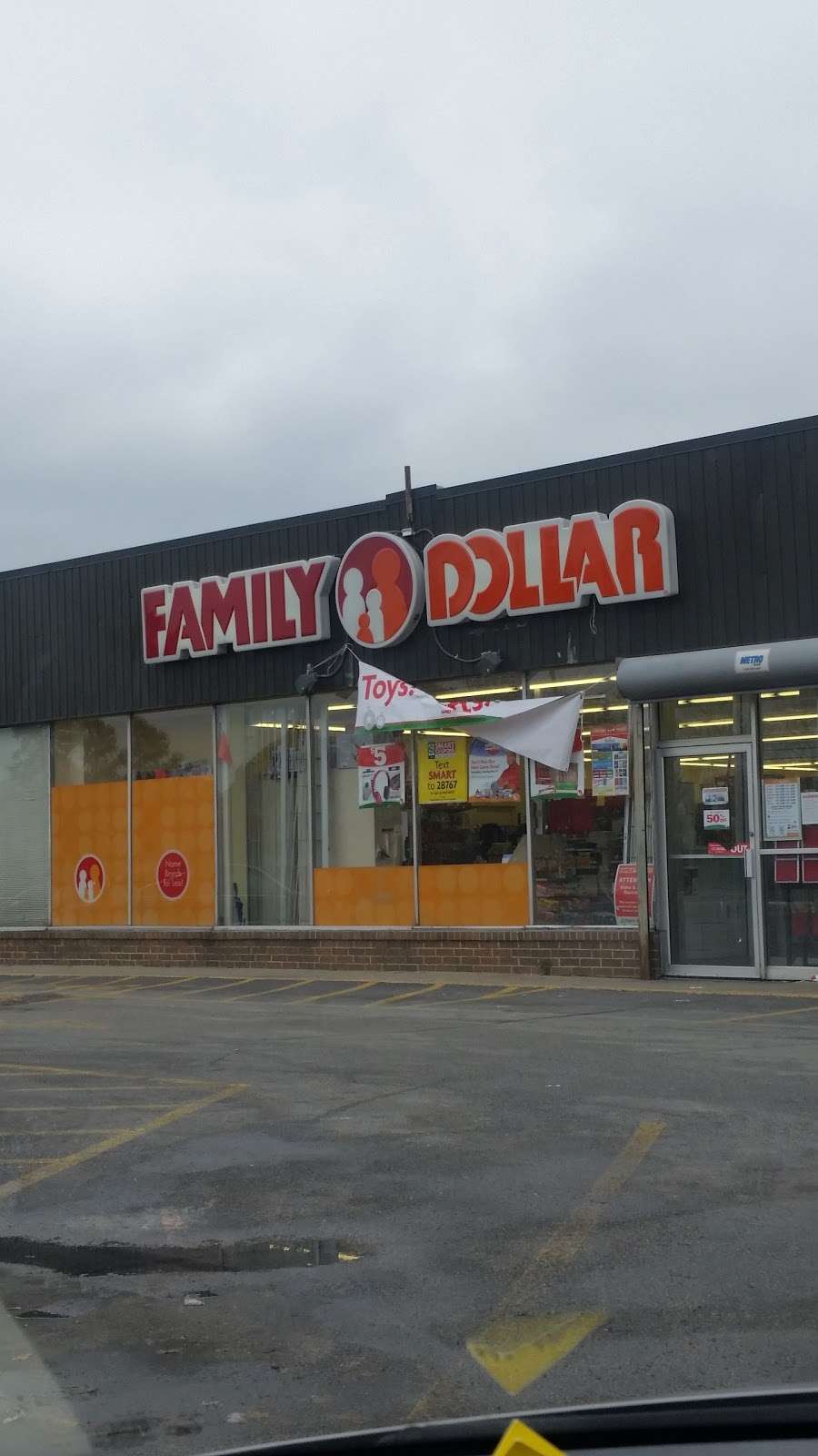 Family Dollar | 829 W 119th St, Chicago, IL 60643, USA | Phone: (773) 568-1978