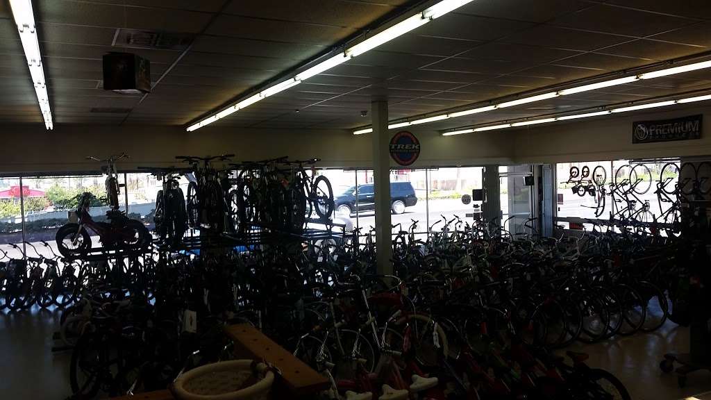 Whittier Cyclery Inc. | 10316 Santa Gertrudes Ave, Whittier, CA 90603, USA | Phone: (562) 947-1214