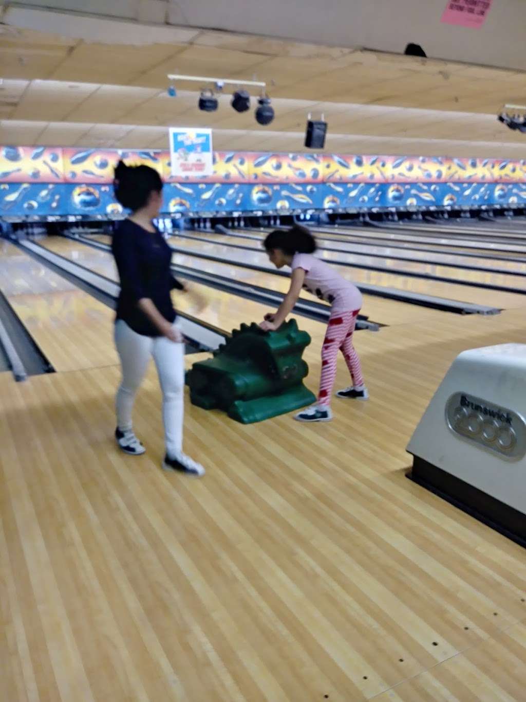 West Hunterdon Lanes | 1089 NJ-12, Frenchtown, NJ 08825, USA | Phone: (908) 996-2248