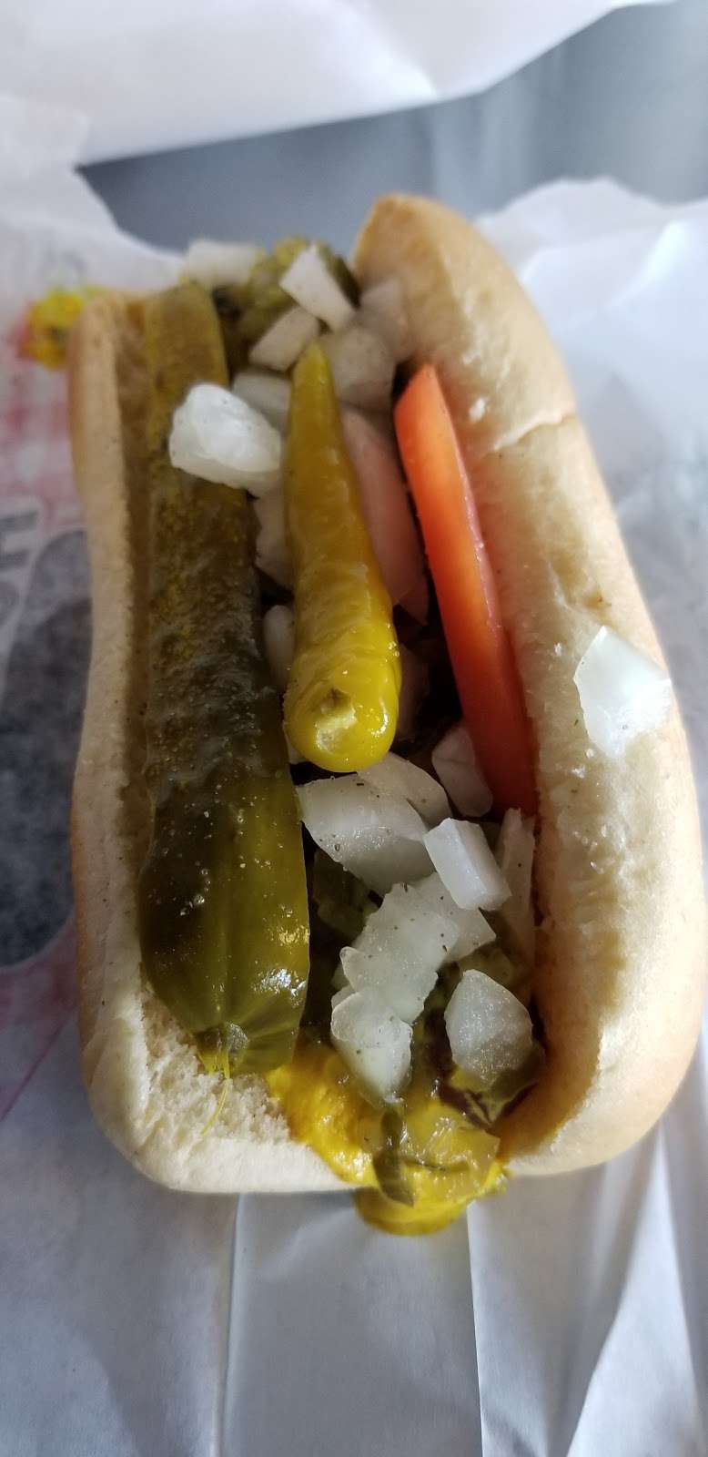 The Lucky Hot Dog | 8020 W 171st St, Tinley Park, IL 60477, USA | Phone: (708) 263-0130