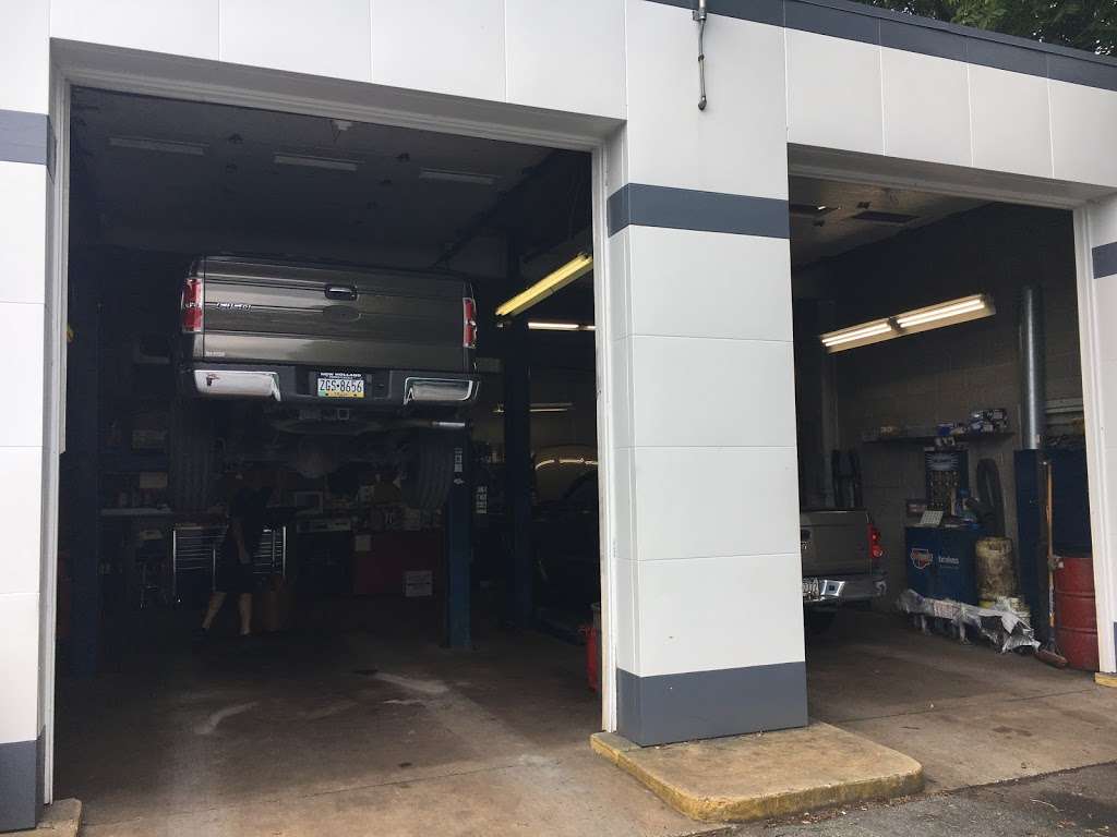 Groffs Complete Auto Repair | 3000 Willow Street Pike, Willow Street, PA 17584, USA | Phone: (717) 283-0043