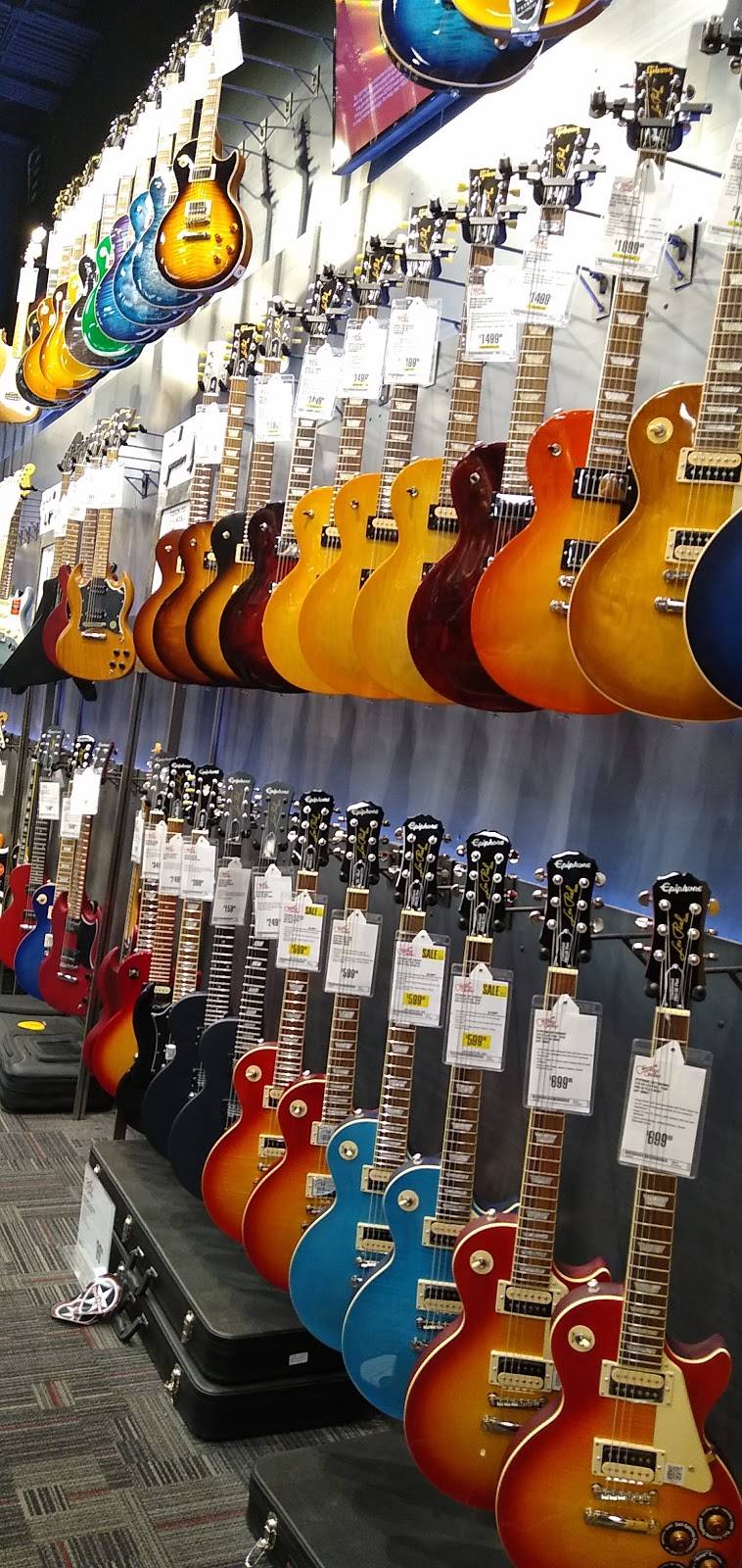 Guitar Center | 7971 Southtown Center, Bloomington, MN 55431 | Phone: (952) 346-1975