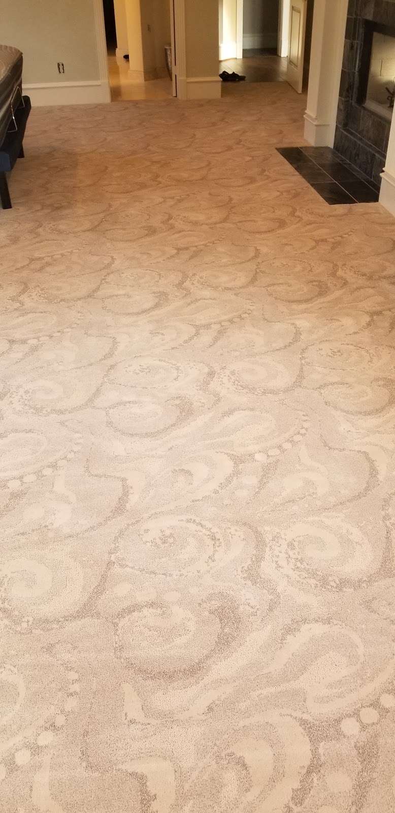 Roberts Carpet Fine Floors Home Goods Store 20465 Us 59