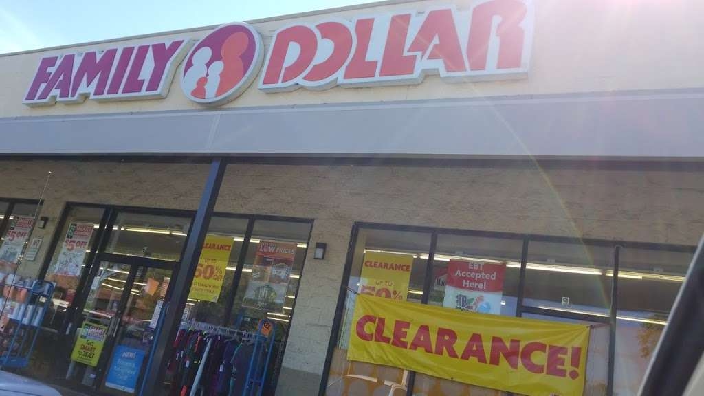 Family Dollar | 9264 SE Maricamp Rd, Ocala, FL 34472, USA | Phone: (352) 687-9447