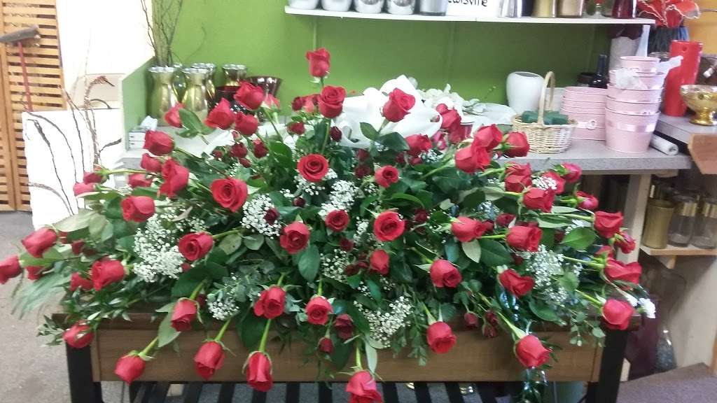 Philips Florist, Inc. | 920 Market St, Oxford, PA 19363, USA | Phone: (610) 932-8187