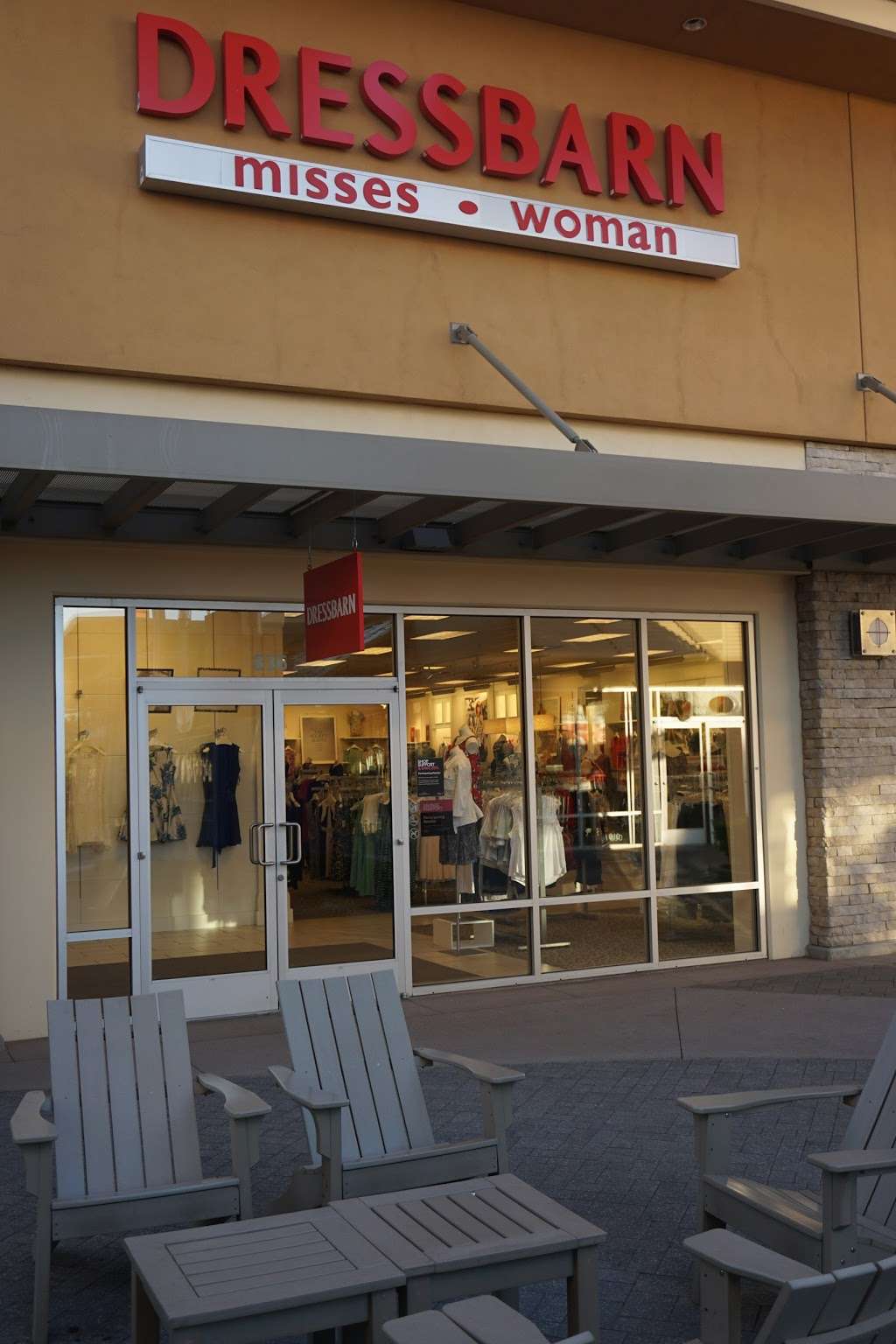 dressbarn | 4976 Premium Outlets Way, Chandler, AZ 85226, USA | Phone: (480) 639-1732